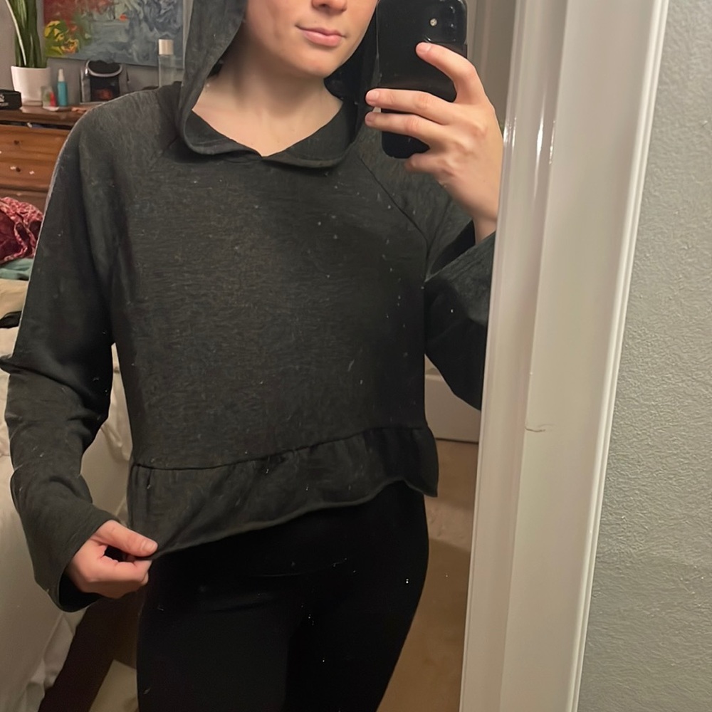 Cropped hoodie
